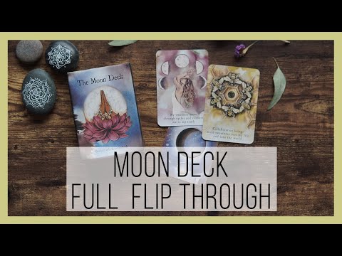 The  🌙 Moon 🌘 Deck Full Flip Through