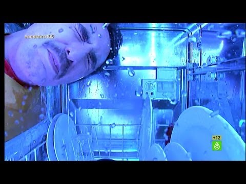 Un vaso de agua, entre las controvertidas obras de ARCO 2015