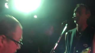 Red Lorry Yellow Lorry - Too Many Colours