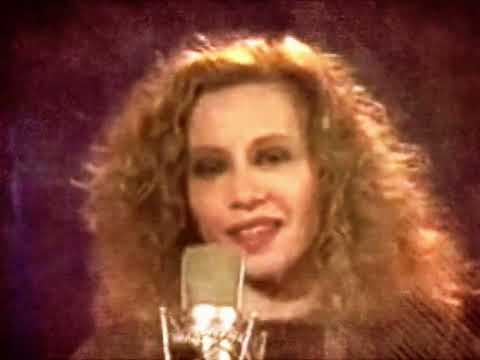 Chava Alberstein Sings Joseph Papiernikov's 'Zol Zein or So be it'