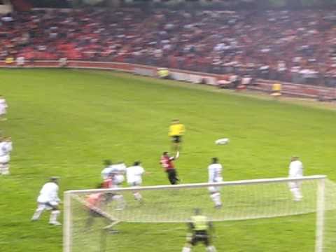 Atlético PR 2 x 0 Portuguesa SP