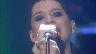 Placebo - Follow The Cops Back Home (2006 live) [HD]