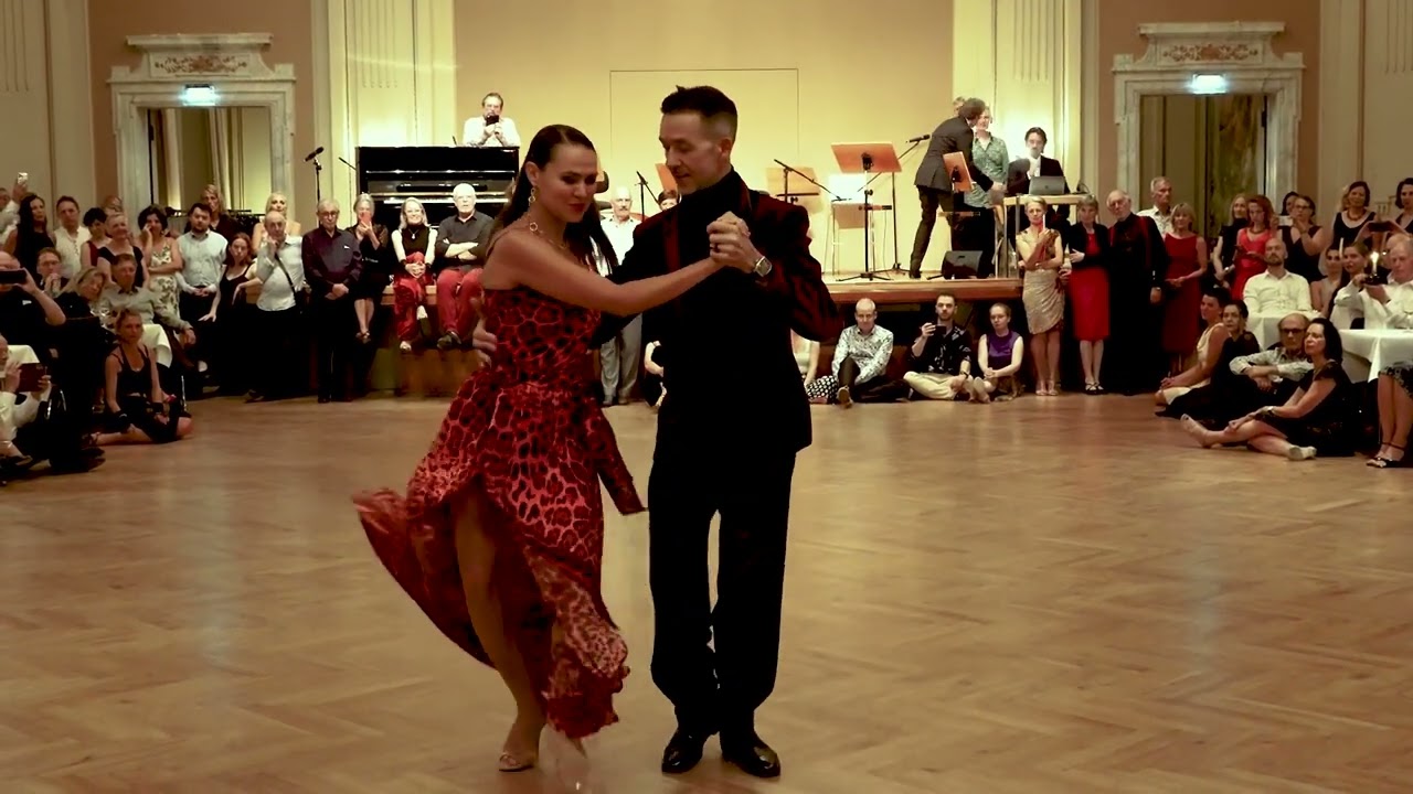 Elvira Lambo & Michael El Gato Nadtochi // Tangonacht Wuppertal 2023 / 2/4