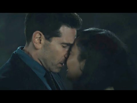 Anna and Jack Kiss Scene - His & Hers