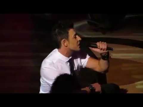 Kobus Muller - Alone in the night (Engelbert Humperdinck Live Version)