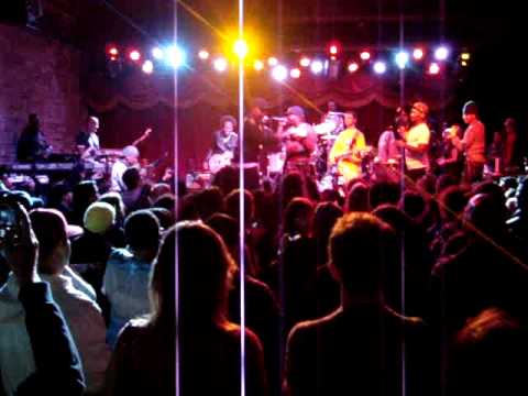 The Roots at Brooklyn Bowl Jam - Libra Birthday shout out with Talib Kweli