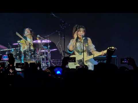 QWER Rockation tour in LA - 11.16.25 - "G9JB" (fan cam)