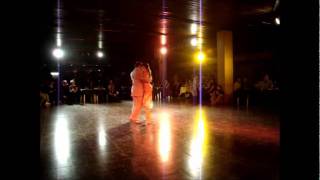 Sacachispas - Virginia Cano y Ariel Manzanares en La Viruta 14/05/2011