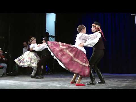 24. Szólótánc - Benjamin és Panna - Ákos és Anna - Ugrós és csárdás