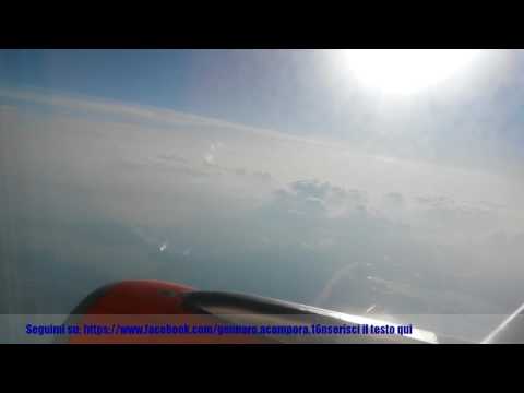 Volo Venezia-Napoli  05/04/2017,  fase di atterraggio con sorvolo del Golfo di Napoli e delle isole