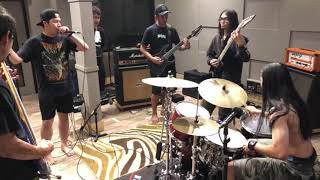 Download lagu Viscral - Stubborn (Studio) mp3