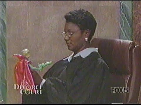 Divorce Court - Mars Attacks figure