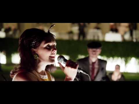 Youth Musical Clip The Retrosettes Sister Band