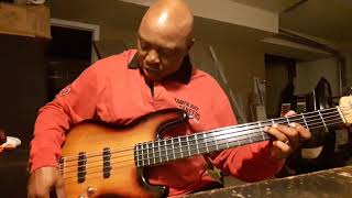 Video thumbnail for Squier deluxe active jazz bass V by Anderson McCant