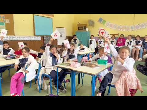 11 años de la escuela N° 5, de Guichón (Paysandú), como "Embajadora de la PAZ".