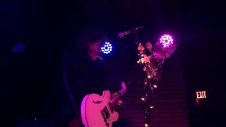 Beach Slang - "Warpaint" (Houston, TX - White Oak Music Hall) (2017)