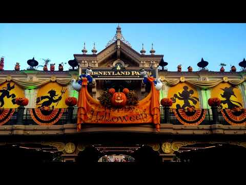 Disneyland Paris | Main Street USA (with Halloween SFX) | Area Music Loop