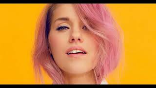 Jannika B - Riisu kokonaan