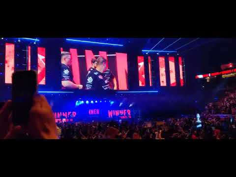 Faze Clan winning round against Movistar Riders | IEM Cologne crowd reaction