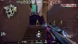 Spotlight Clip