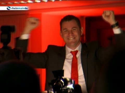 Sven Gerich gewinnt OB-Wahl in Wiesbaden