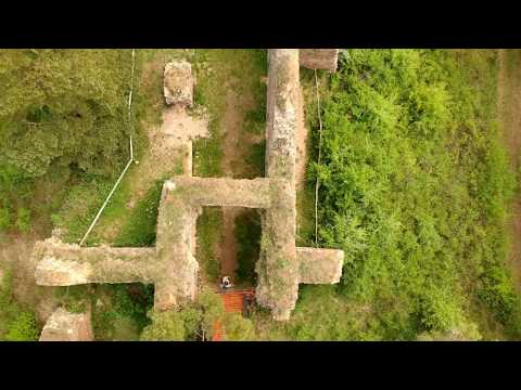 Kamyk Castle Flight.  Kamyk Nad Vlavou, CZ.