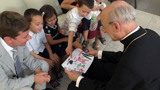 Mons. Ocáriz: “É de Cristo que devemos falar, não de nós mesmos”