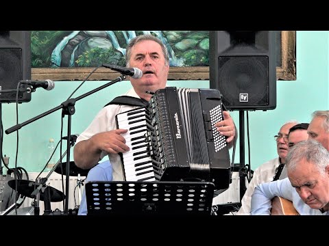 Întâlnirea Cântăreților -Vălani de Pomezeu -Bihor *Viorel Floruț - Plutim și noi din val în val*