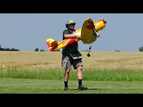 RC AIRPLANE CRASH !!! Hawker Sea Fury , Big Scale RC Model , failed landing *HD*