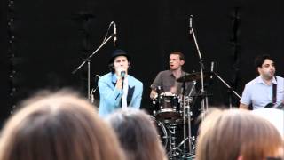 Maximo Park &quot;Postcard Of A Painting&quot; live in Moscow