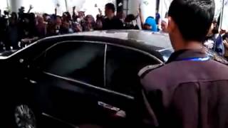 G&amp;Lovers Indonesia sang &quot;Arittake no ai de&quot; to GACKT