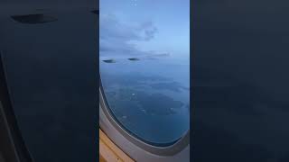 # 開始從飛機向下睇到陸地…. 表示就快到目的地了 💪💪✈️✈️❤️❤️🐶🐶 …. 16小時的飛行時間…… Almost land to my destination ….16 hours 🤘🤘✈️