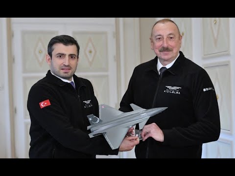 "Qızıl alma"nın sirri: Səlcuk Bayraktarın Bakıda səfərində gizlənən mesaj