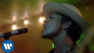 Video thumbnail of "Bruno Mars - Gorilla (Official Video)"