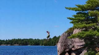 preview picture of video 'Cliff Jumping at Go Home Lake'