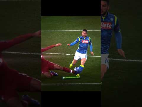 Van Dijk Brutal tackle on Mertens🥶