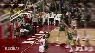 Michael Jordan Get Buckets WITHOUT LOOKING! (1992.04.07)