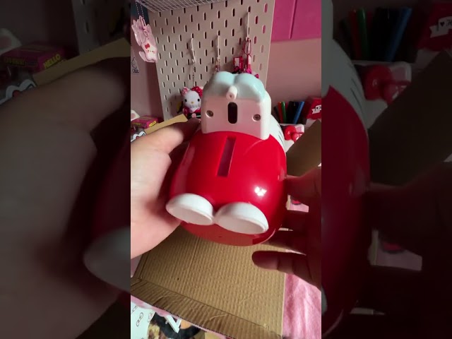 Vídeo relacionado con Dispensador de jabón Hello Kitty, accesorio de baño rosa y blanco, bomba de loción de resina