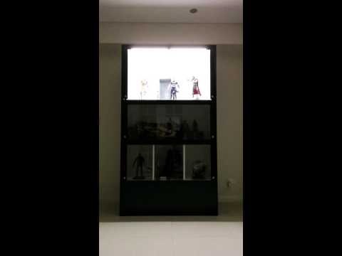 Collectibles - Display Cabinet Setup - Hot Toys