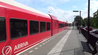 preview picture of video 'Stoptrein uit Groningen komt binnen in Veendam'