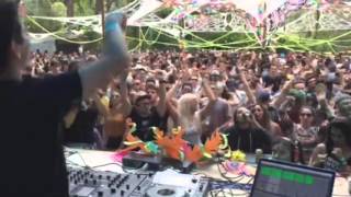 Download lagu Phanatic - Peace, Love, Unity, Respect [Promo Video] mp3