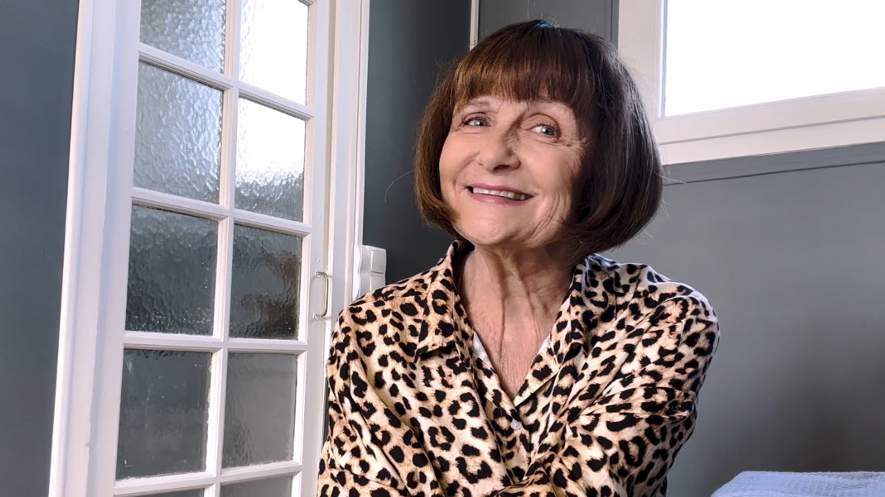 Changes in my life in France: New beginnings.... and coffee chat has returned ⚜️ Janice in France