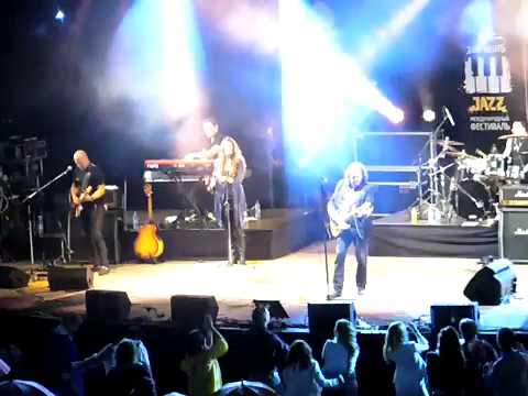 Giuseppe Zito tastiere -Live in Russia Chocabeck World Tour 2011