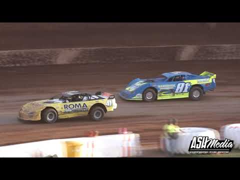 Super Sedans: Good Heat Race Finishes - Archerfield Speedway