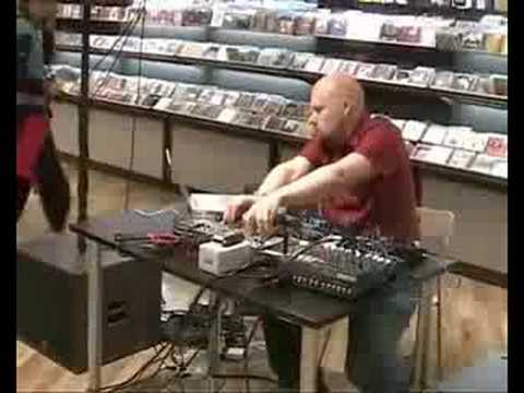 Lasse Marhaug live at Platekompaniet, 13th of April, 2007