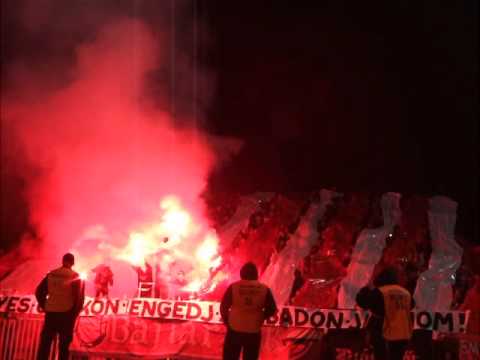 DVTK vs. Újpest 14/15 - VIII. - Koreográfia+tüzek