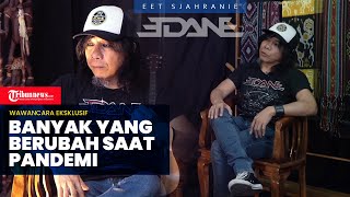 Download lagu WAWANCARA EKSKLUSIF Gitaris Legendaris Eet Sjahranie: Pasang Surut 4 Dekade, Pernah Ditimpuk Batu mp3
