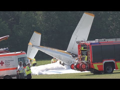 Zwei Flugzeuge kollidieren bei Oldtimer-Fliegertreffen auf der Hahnweide in Kirchheim/Teck