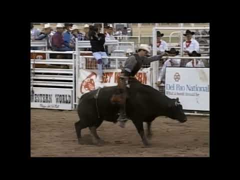 Pat Trujillo vs Centerfold - 94 PBR Del Rio (82 pts)
