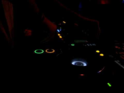 ALEX LEWERENTZ @ HAMNPLAN 5 Visby V.29 ´08